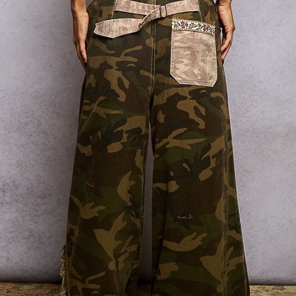 New Pol Clothing Patchwork Floral Camo Jeans Pants Cargo Relaxed Wide Leg - Picture 12 of 13